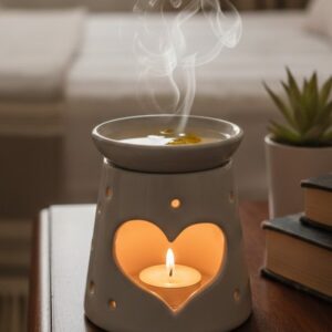 Ceramic aroma burner with heart-shaped