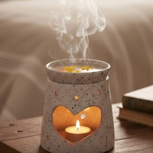 Ceramic aroma burner with heart-shaped